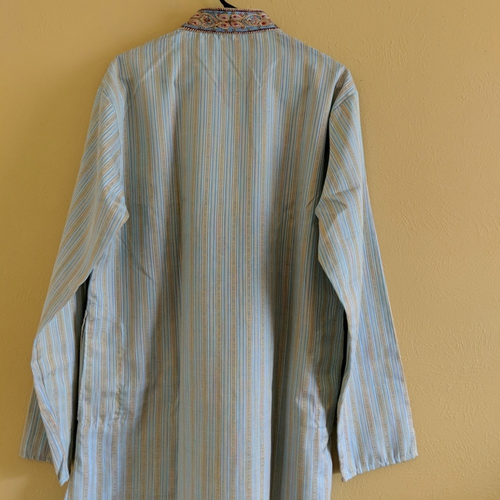 Traditional Kurta - Picture 8 of 8